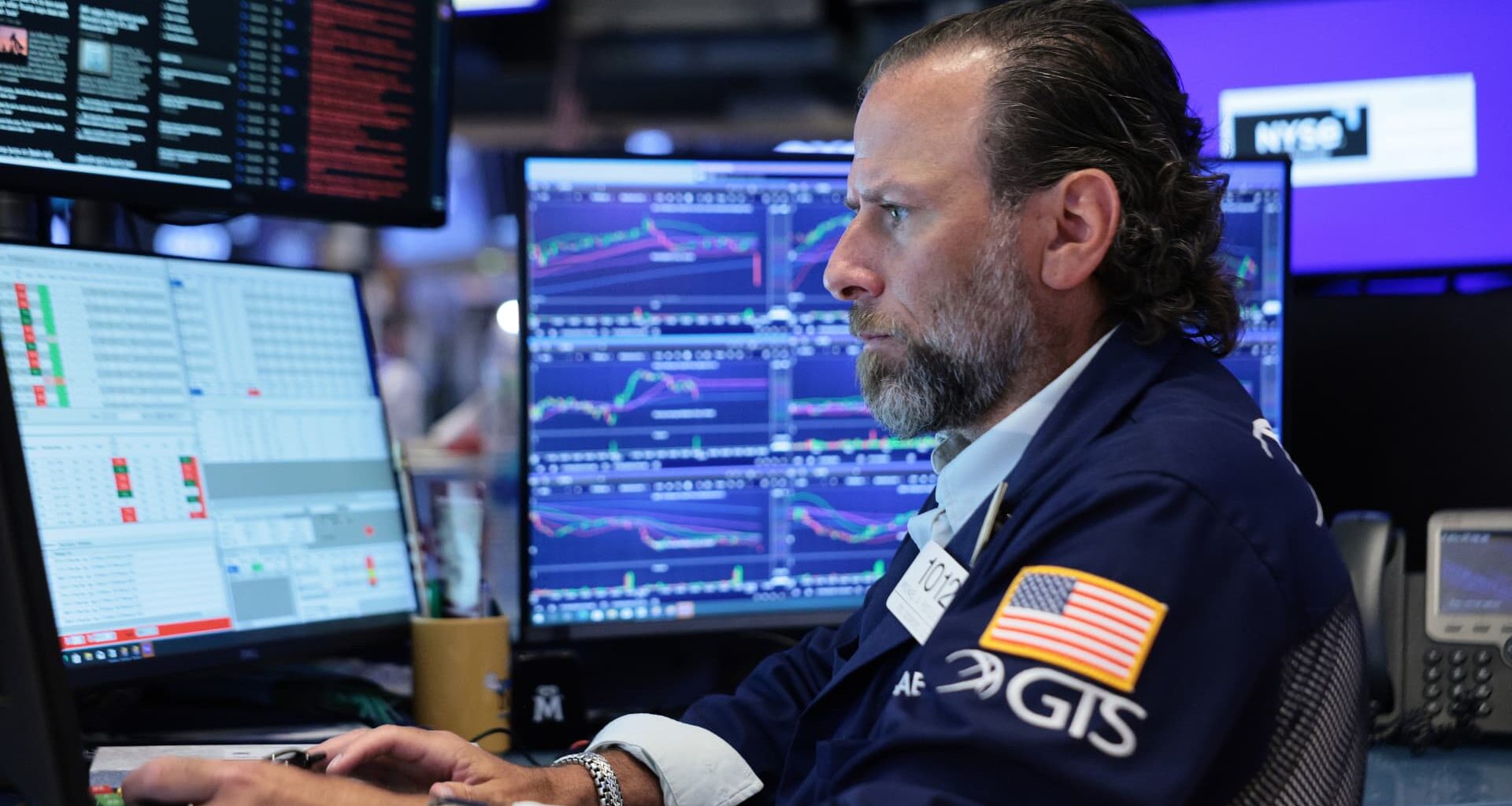 The volatile AI trade marched higher, but oil kept Wall Street on edge last week