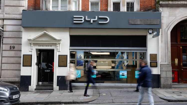 Chinese EVs push into the UK market