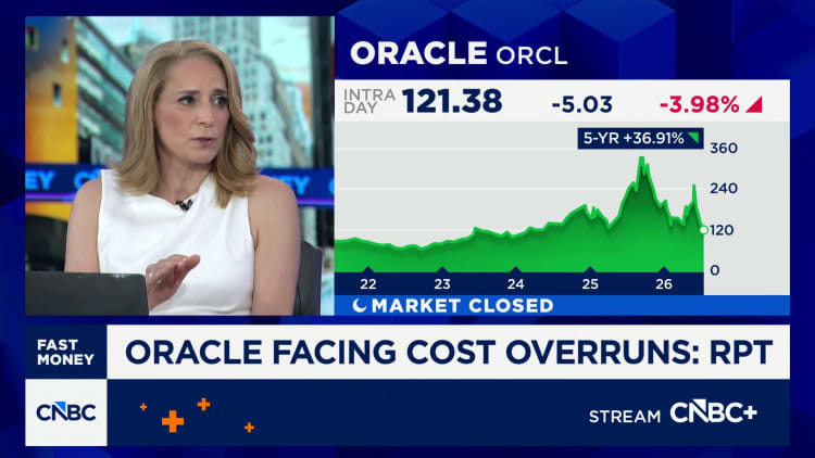 Oracle reportedly facing cost overruns