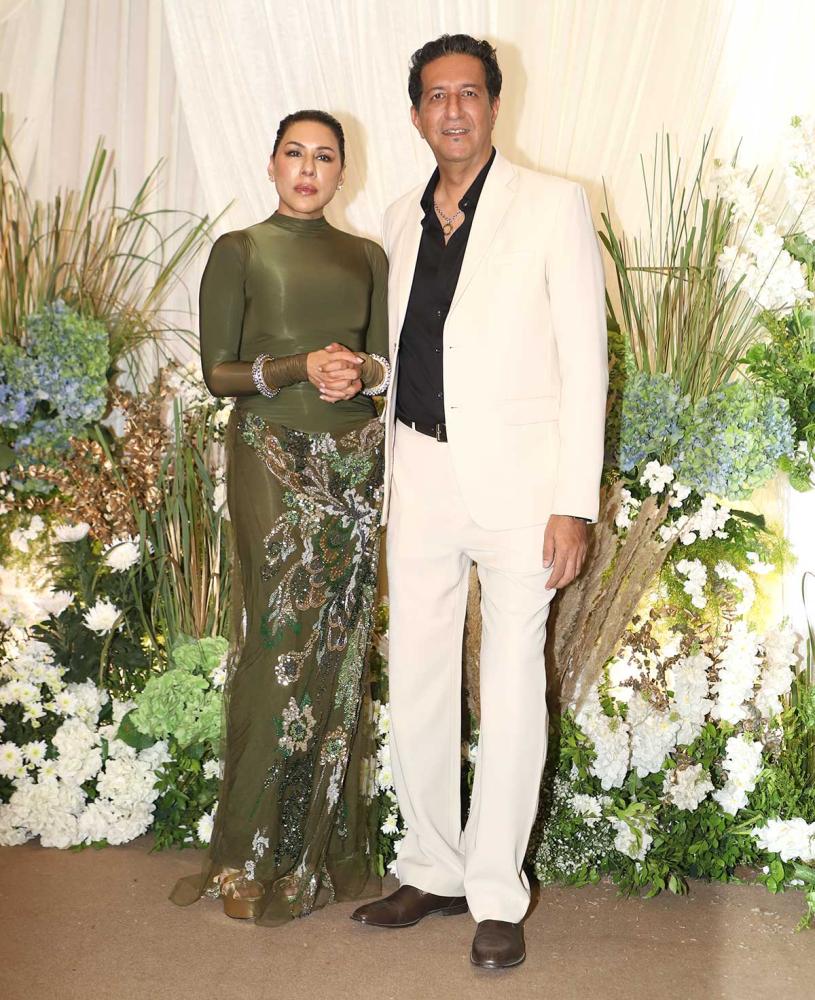 Sulaiman Merchant with wife Reshma Sulaiman Merchant with wife Reshma