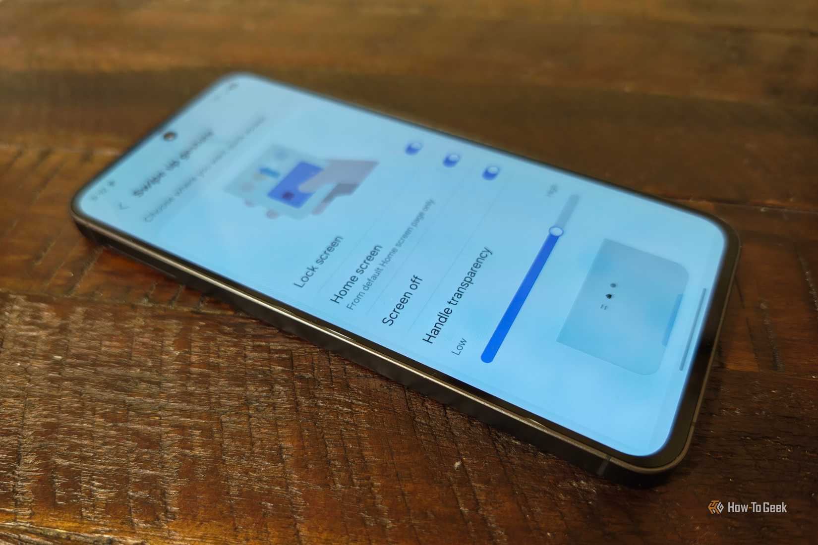 Samsung Wallet swipe gesture settings on a Samsung Galaxy phone.