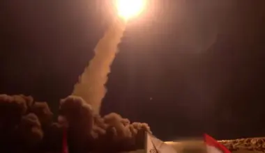 Yemen's Houthis strike Saudi Abha Airport - Shafaq News