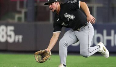 REPORT AAA OF exercises option, leaves Pirates