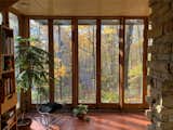 Three Frank Lloyd Wright Followers Designed This $1.1M Ohio Midcentury With an “Ivory Tower” - Photo 7 of 15 -