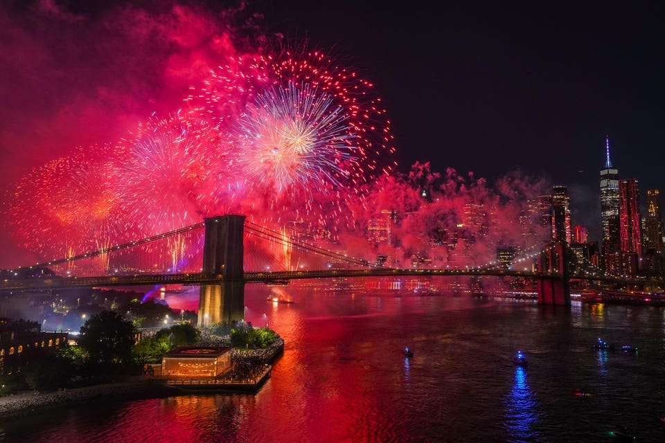 Macy's 4th Of July Fireworks Show Lights Up New York City