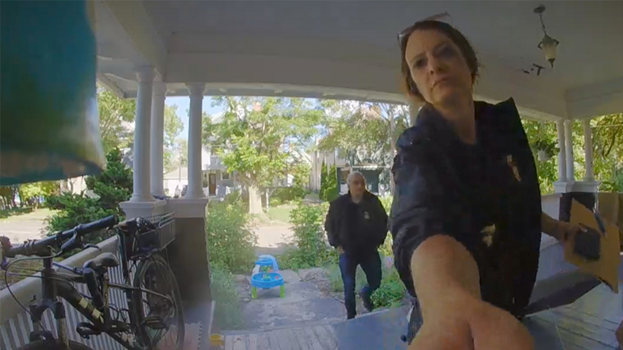 New York man sues DHS after ICE visits home over email criticizing agency