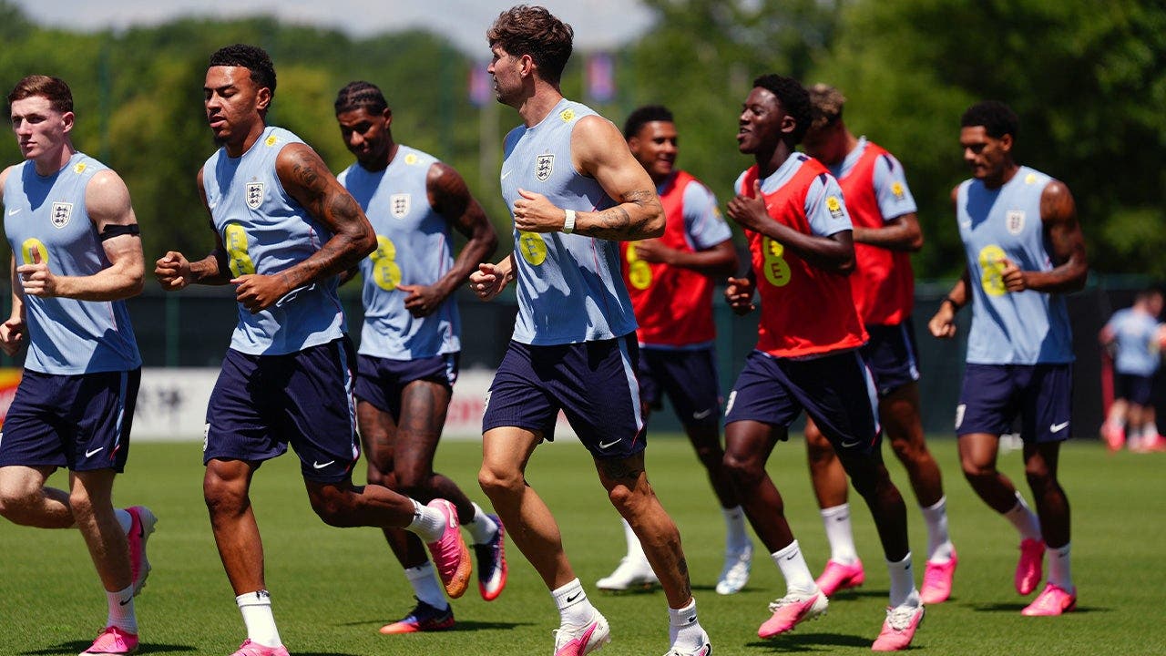 England soccer players bomb off diving board like a teammate wasn't just injured in a freak accident