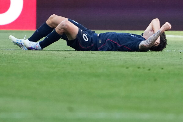 United States' Christian Pulisic (10) reacts during the World Cup round of 16 soccer match between the United States and Belgium in Seattle, Monday, July 6, 2026. (AP Photo/Lindsey Wasson)