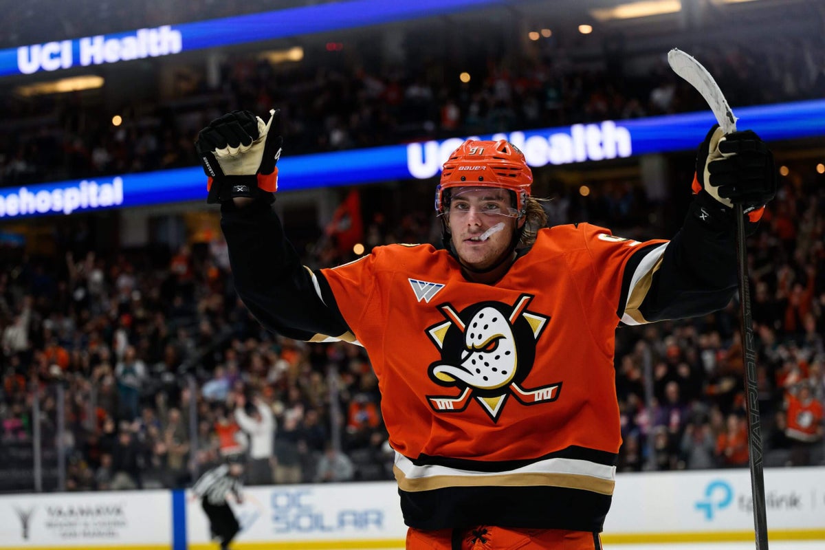 Offer sheet drama leading to franchise-defining decision. Plus: When to pull the goalie