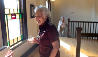 This Maine photographer is taking on a new mission: Paying it forward