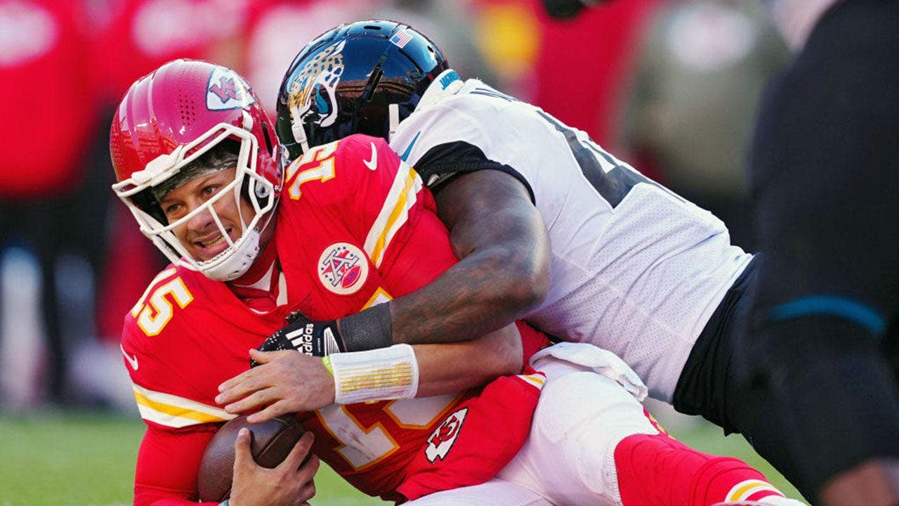 NFL coaches and executives say Patrick Mahomes is no longer the best quarterback in the NFL