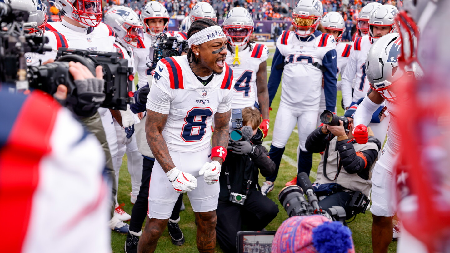 Report: At least five teams have checked in on Stefon Diggs