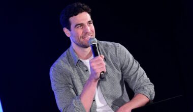 'Bachelor in Paradise' star Joe Amabile reveals brain tumor diagnosis