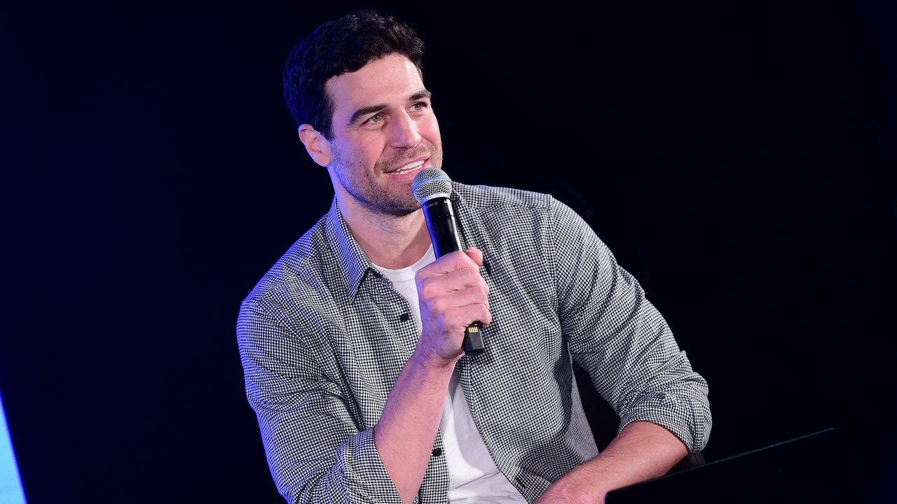 'Bachelor in Paradise' star Joe Amabile reveals brain tumor diagnosis