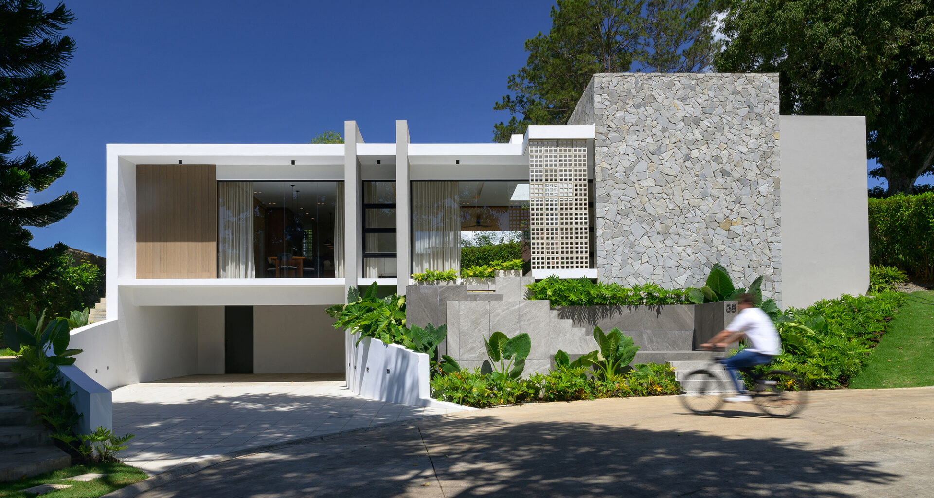 L.A. House / Emedos Proyectos