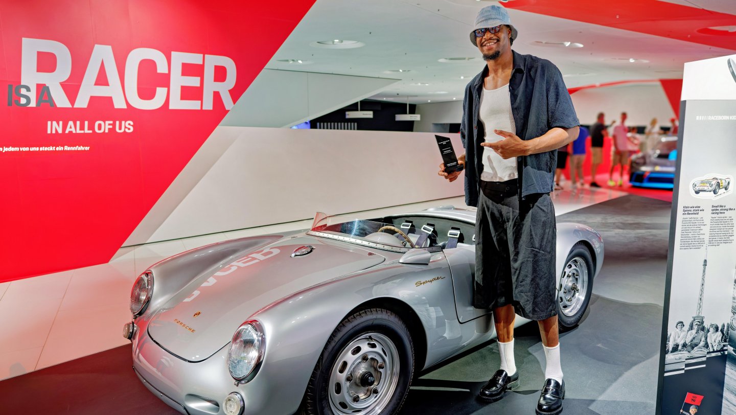 Ariel Hukporti, NBA Champion, Porsche 550 Spyder, Porsche Museum, 2026, Porsche AG