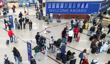 Airlines warn Sunshine Protection Act could disrupt flight scheduling