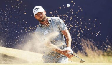 British Open TV blunder leaves golf fans fuming, Hooters Gianna hits the beach & Sophie Cunningham vs Big Tech