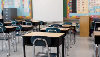 Humanoid robot joins NY school district classroom as AI assistant