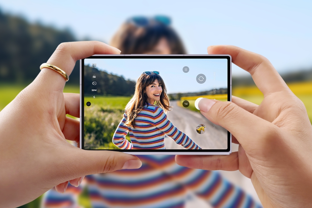 Galaxy Z Fold8’s dual 50 MP cameras deliver consistent high-resolution detail across wide and ultra-wide perspectives.