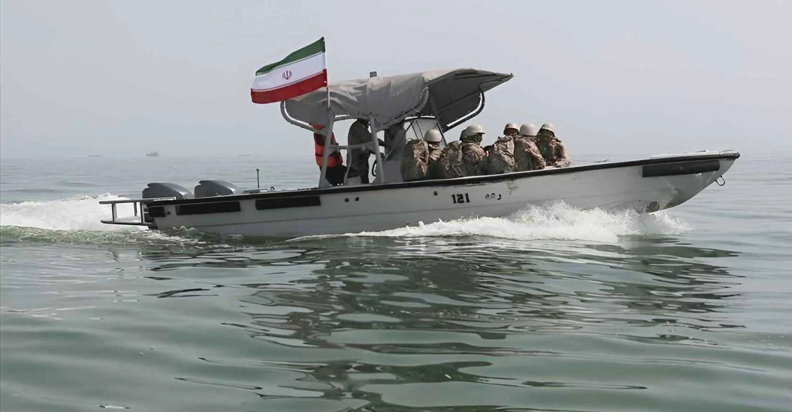 IRGC keeps Hormuz closed, threatens oil exports - Shafaq News
