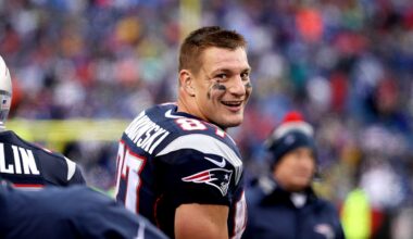 Rob Gronkowski talks about his sports card collecting passion amid current trend
