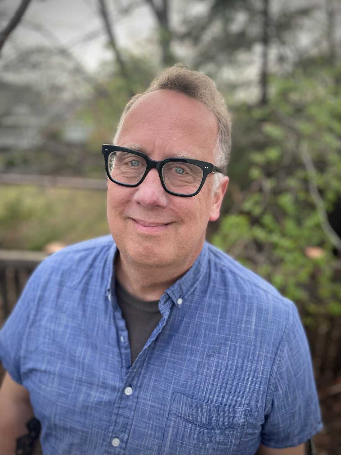 John Moe now hosts the podcasts Depresh Mode with John Moe and Sleeping with Celebrities.