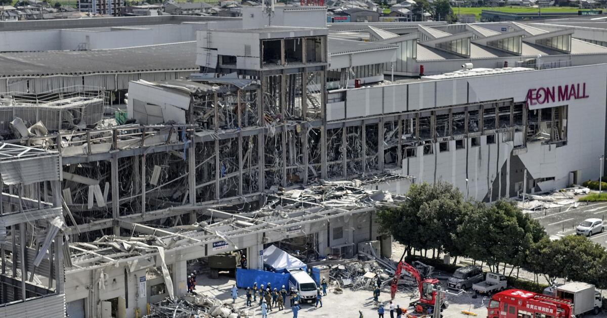 Hope dwindles for rescue in southwestern Japan quake as death toll climbs to 23