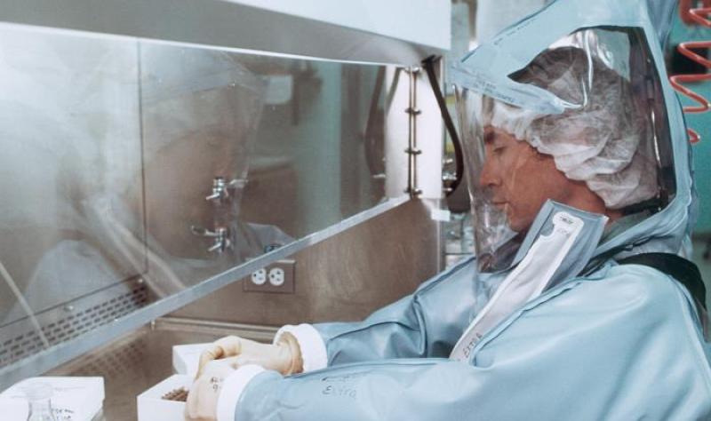 Feds shut down ‘dangerous’ gain-of-function research, tighten oversight of foreign collaboration