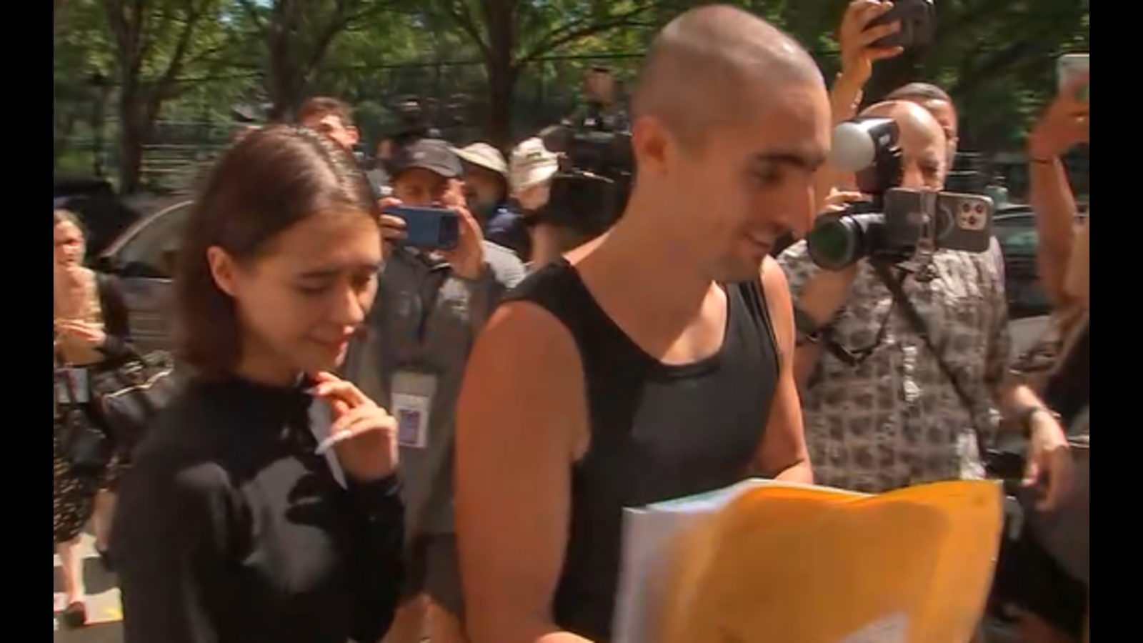 Empire State Building climbers: Angela Nikolau and Ivan Kuznetsov, AKA Beerkus, get supervised release until next court date