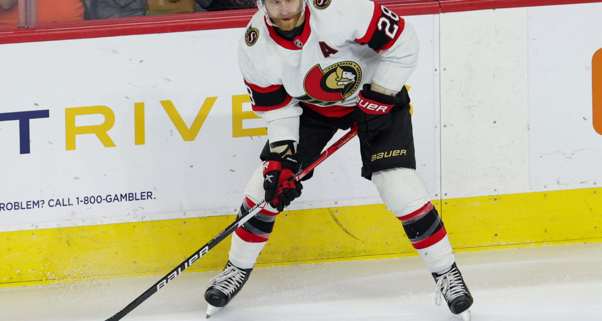 Claude Giroux to re-sign in Ottawa after false report of Flyers reunion