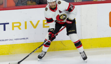Claude Giroux to re-sign in Ottawa after false report of Flyers reunion