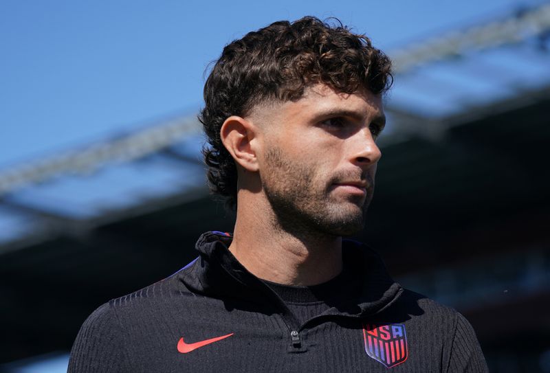 Soccer-Pulisic to start for United States in round-of-32 match against Bosnia