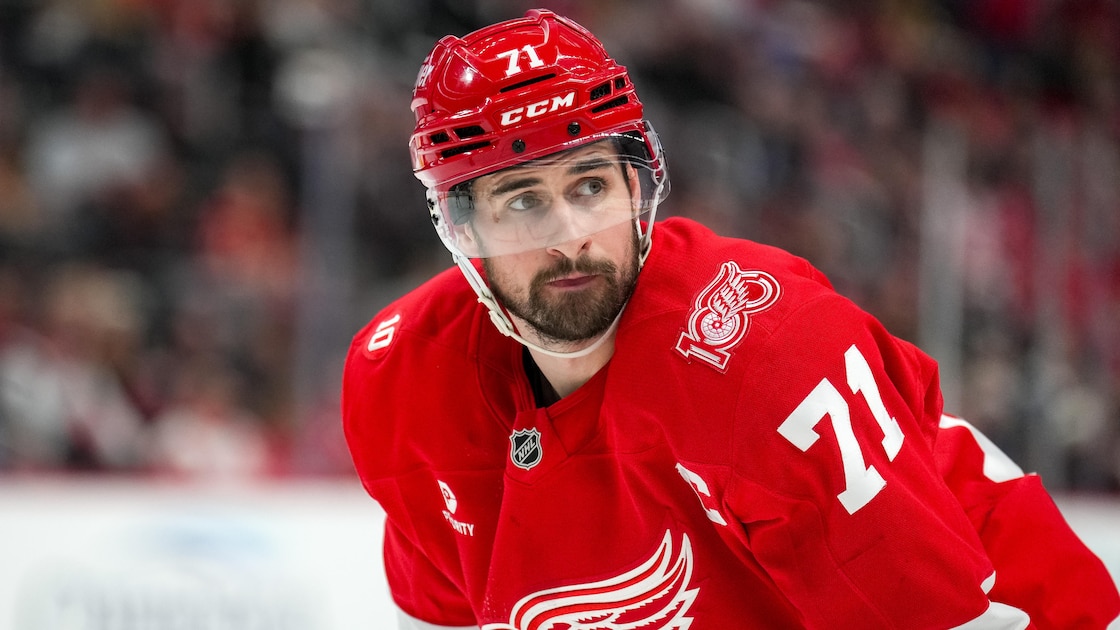 5 NHL Teams That Need a Game-Changing Trade After Missing Out During the 2026 Offseason 