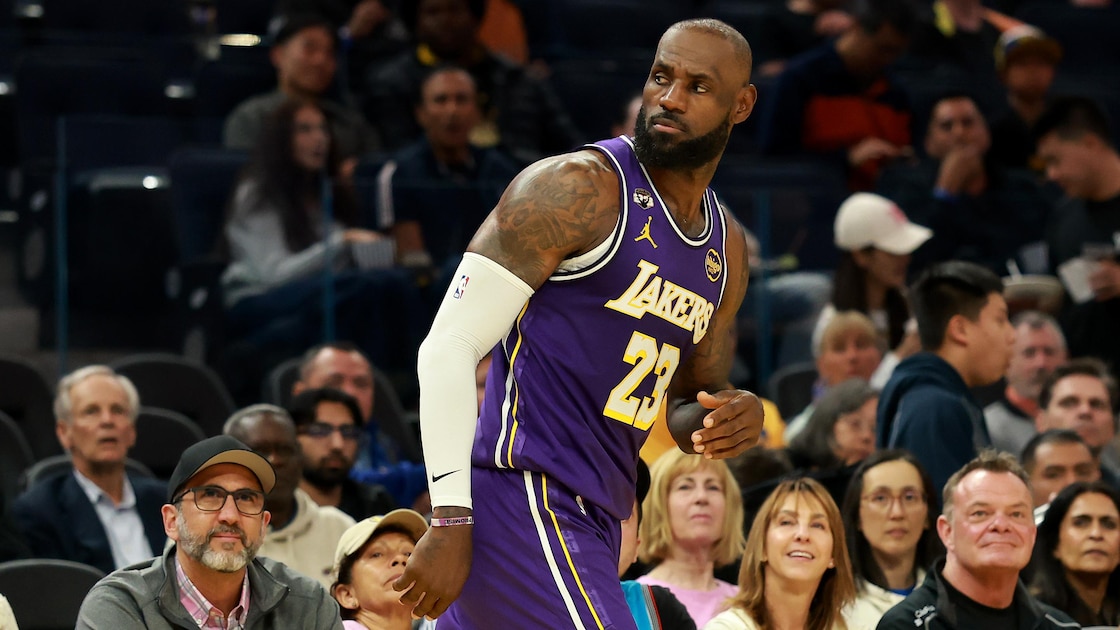 New LeBron James Rumors on Warriors, Heat, 76ers' Pursuit of Star Amid Cavs Buzz in NBA Free Agency
