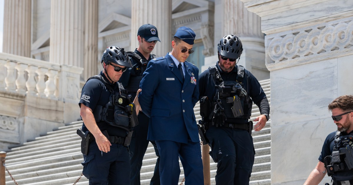 Air Force officer arrested after calling for Trump’s impeachment at Capitol