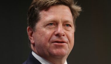 Nominee for top intel post faces lawmakers eager to see him replace the current leader