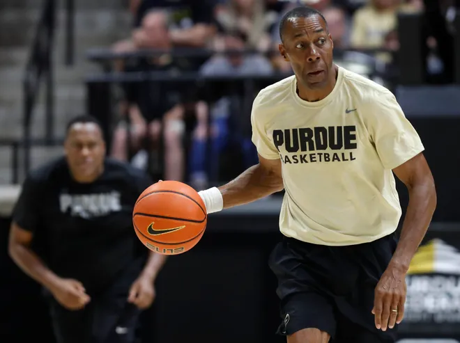 Frank Kendrick drives to the basket during the alumni game and intrasquad scrimmage, Saturday, Aug. 5, 2023, at Mackey Arena in West Lafayette, Ind.