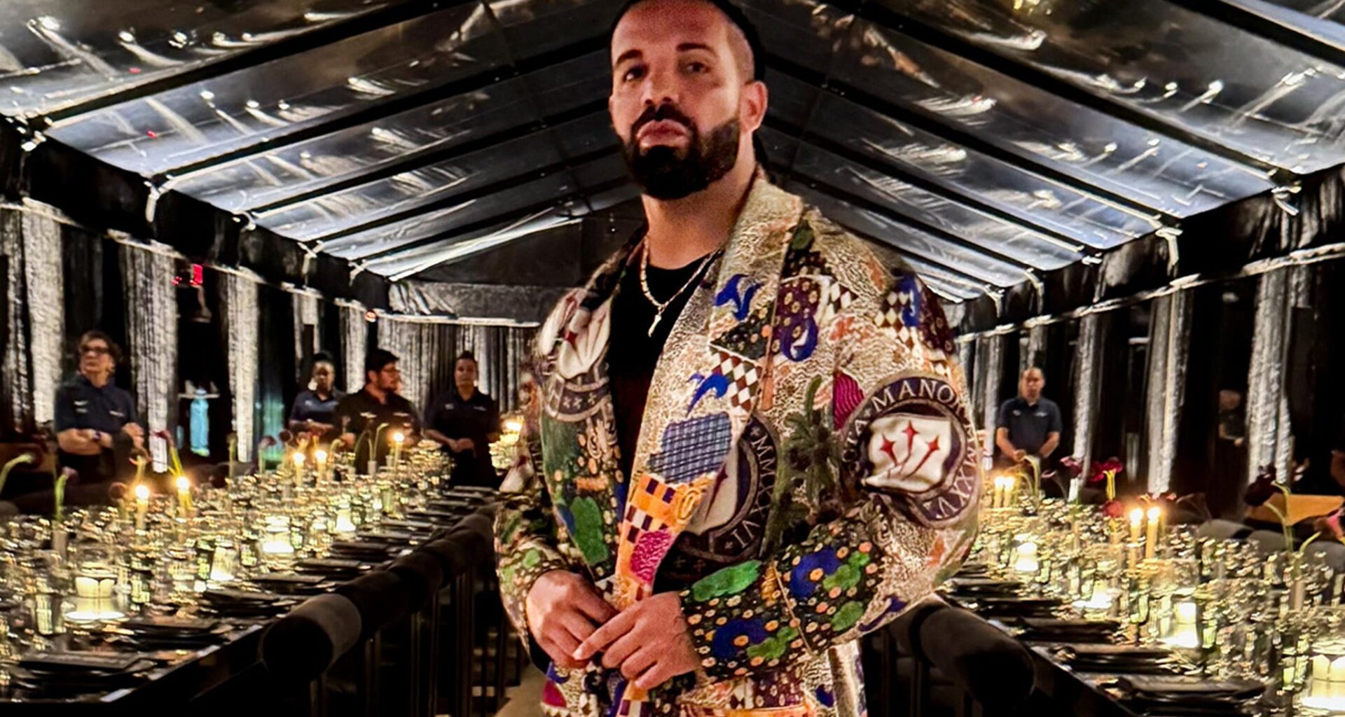 Drake Living Large, Enjoying the Summer of His Life