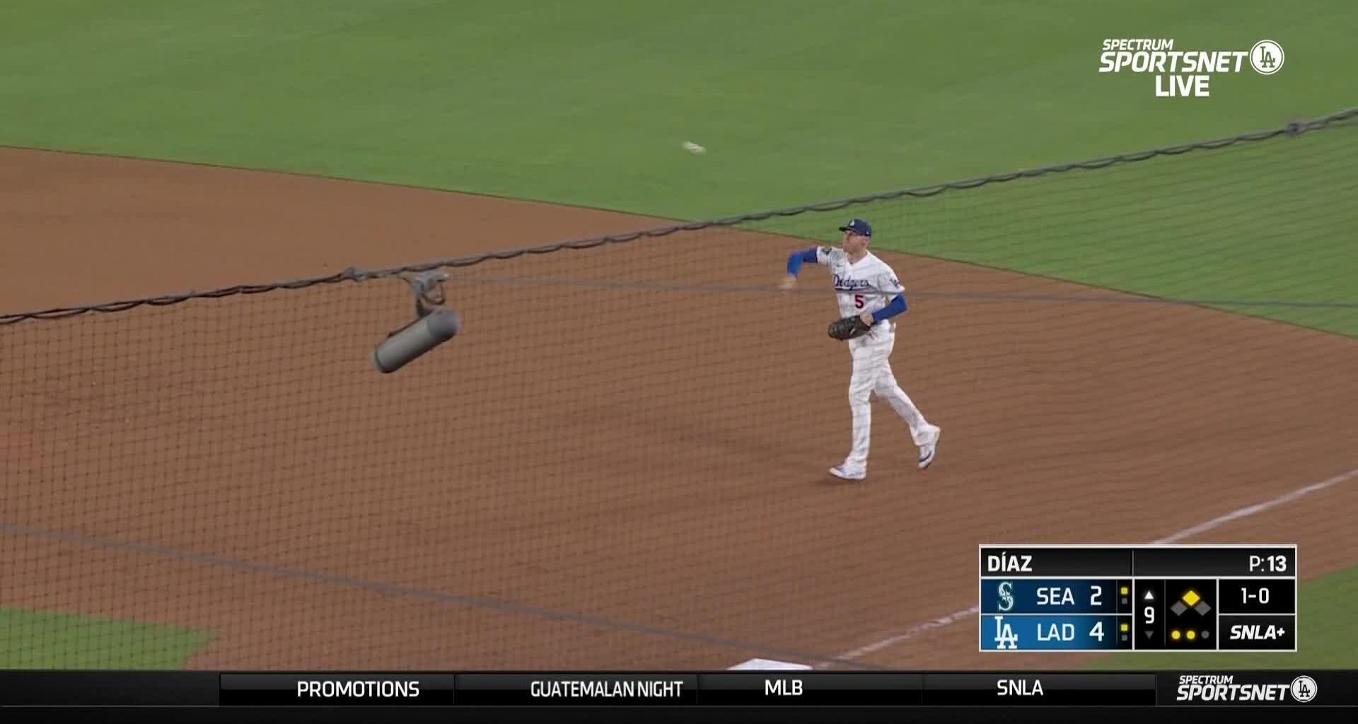Eric Lauer stifles the Mariners in the Dodgers' 4-2 victory