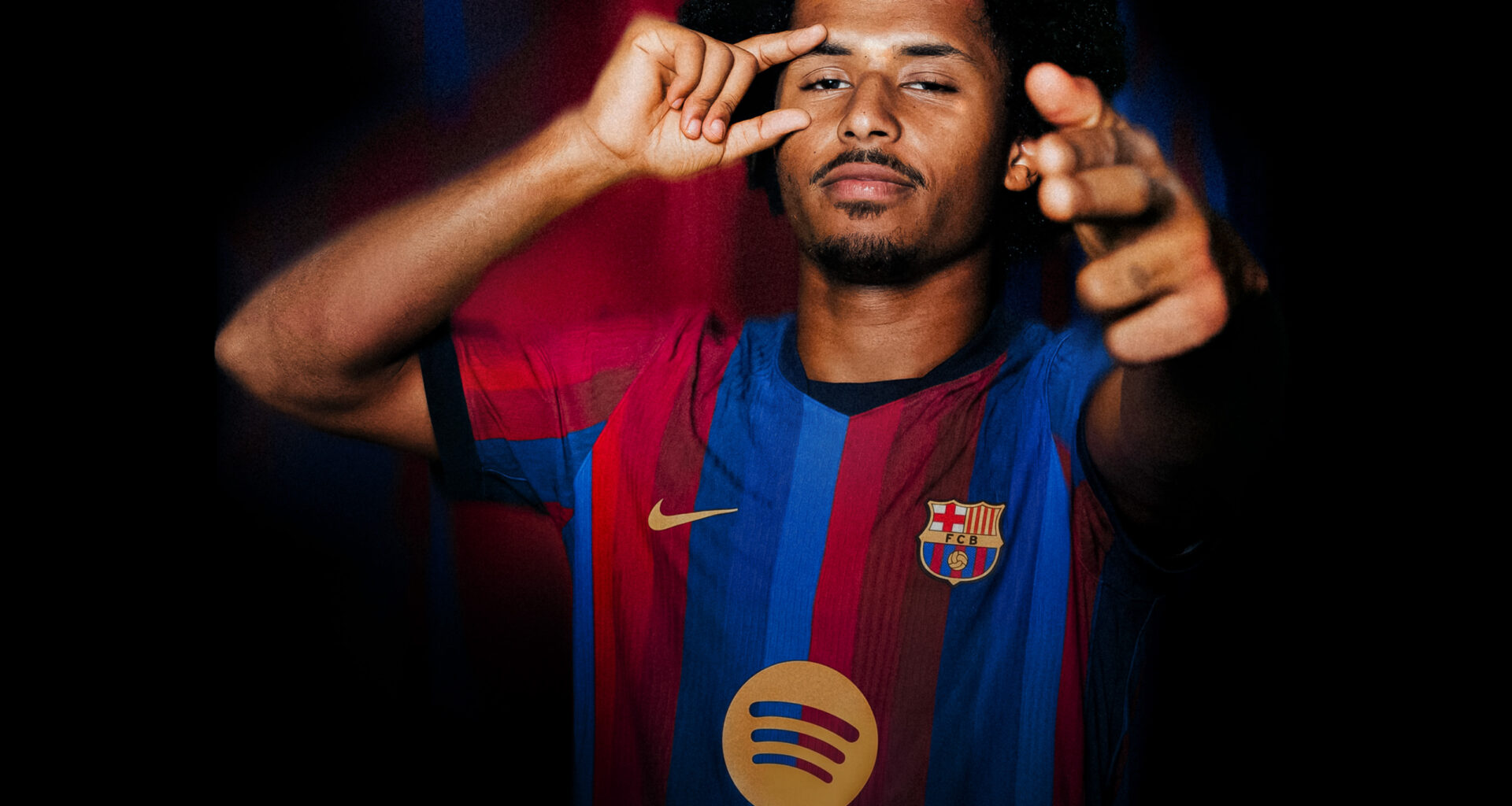 FC Barcelona sign Karim Adeyemi