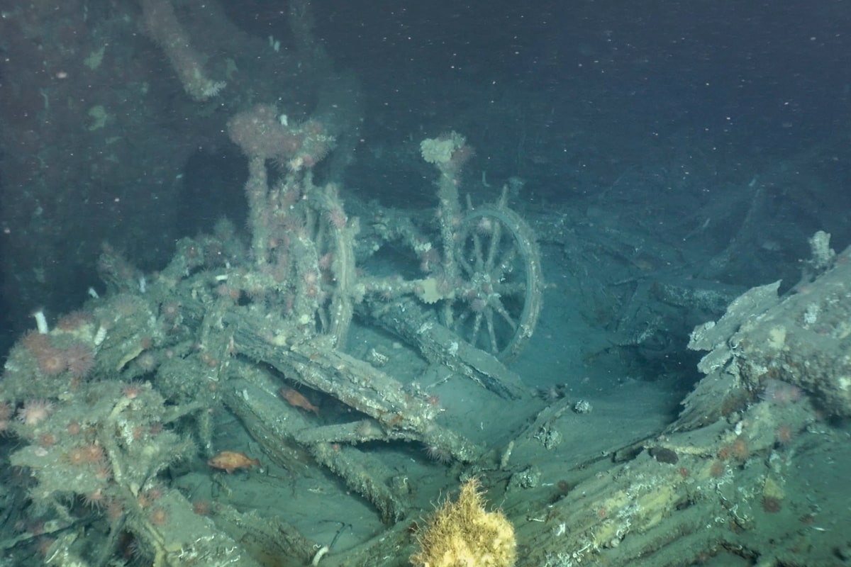 Canadian expedition dives down to wreck of ship that took Captain Scott to Antarctica