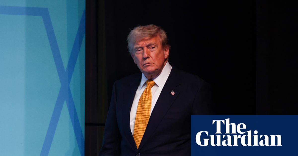 Trump fires last members of election commission, inciting fears of midterm ‘chaos’ | Donald Trump