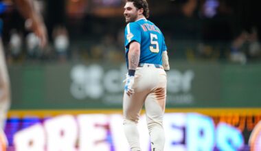 Garrett Mitchell's walk-off single in 10th lifts Brewers to 2-1 win over Marlins