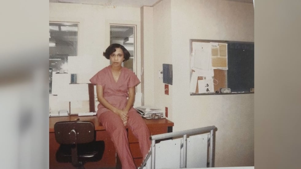 Carolyn Akins
