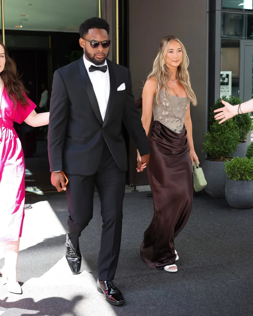 Laura Kruk wore the same dress as Taylor Swift’s best friend to the Madison Square Garden wedding nuptials. GC Images