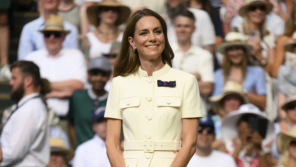 london, united kingdom july 12: catherine, princess of wales prepares to present the trophies following match between amanda anisimova of us and iga swiatek of poland during championships wimbledon 2025 women's final tennis match at all england lawn tennis and croquet club in london, united kingdom on july 12, 2025. (photo by ray tang/anadolu via getty images)