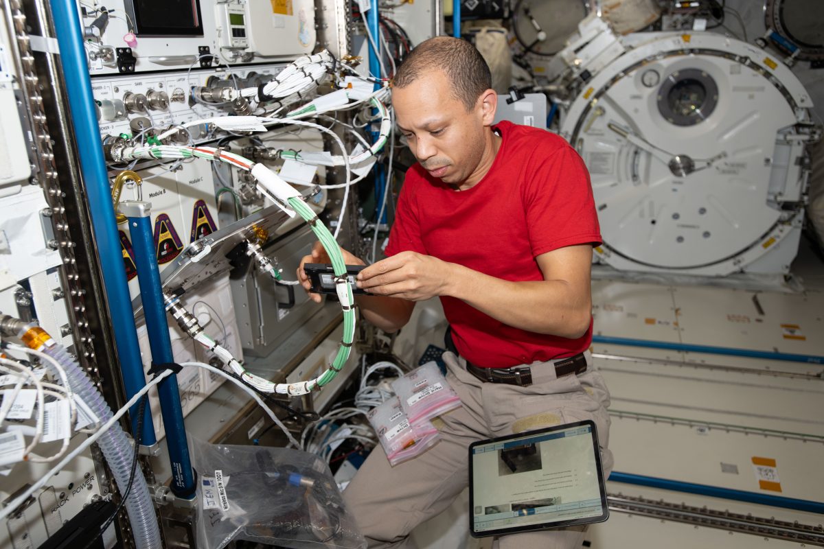 A NASA astronaut with Potomac roots is returning to Earth Sunday. Here’s how to watch.