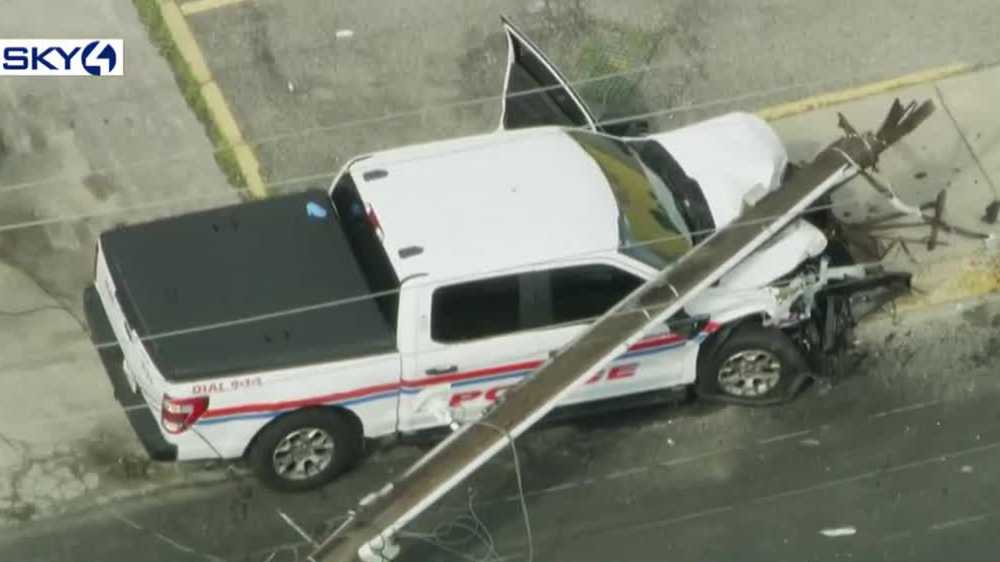 McKeesport police vehicle hits pole in Pennsylvania