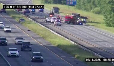 Deadly crash shuts down all lanes I-95 South in Nassau County: FHP
